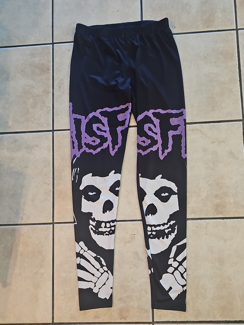 MisFits Black & Purple Skull Graphic Leggings for Women